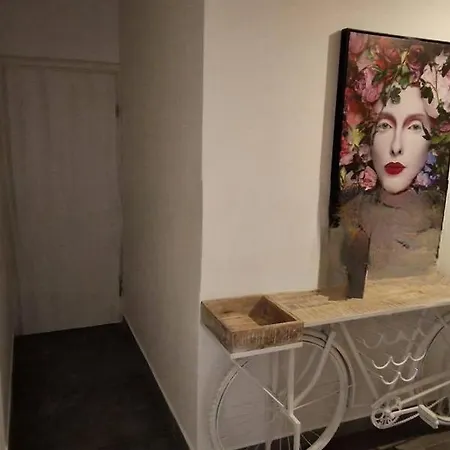 Two Bedroom Cosy سبليت